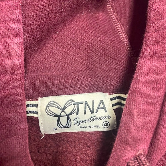 TNA maroon hoodie size xs - Picture 3 of 3